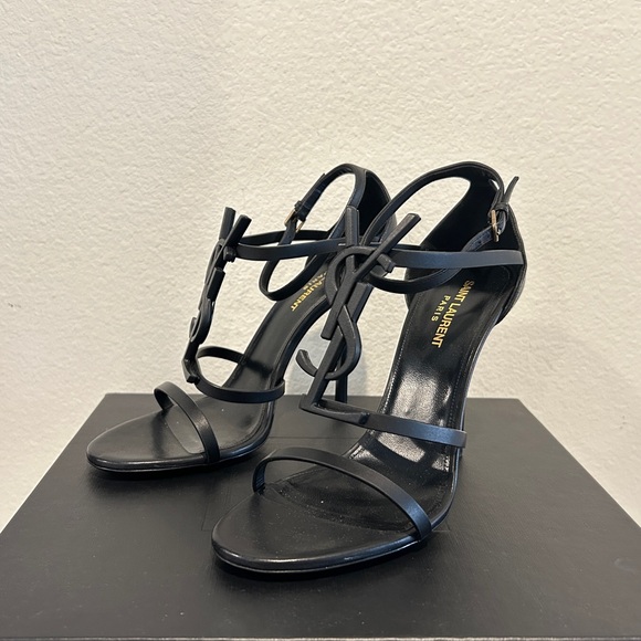 SAINT LAURENT Women's Cassandra 100 Sandal in Black Leather Size 40 New in Box